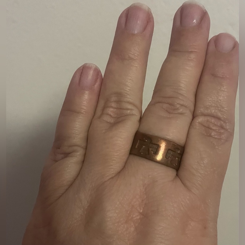 Vintage Solid Copper Thunderbird Ring - Picture 7 of 7